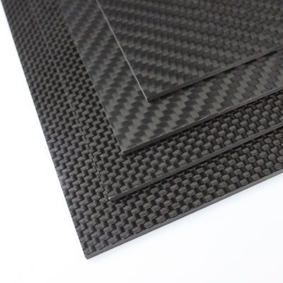6mm 1.5mm 1mm 0.5mm 탄소 섬유 잎 CFRP 판 열 압력 400x500mm
